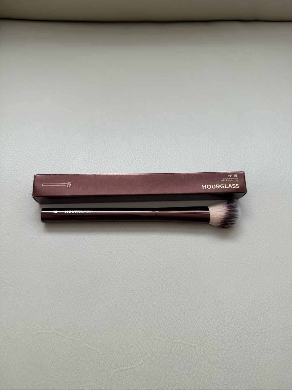Hourglass No. 15 Blush Brush